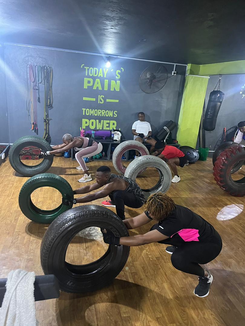 Group fitness class 2